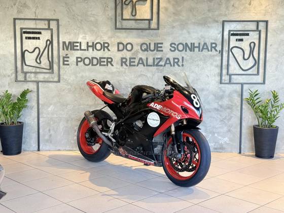 SUZUKI GSX-R1000 